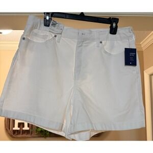 Crown & Ivy Womens High Rise White Denim Shorts Size 12 NWT